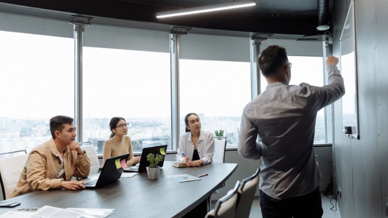 CEO LoDe88 đảm nhiệm nhiều vị trí quan trọng tại LoDe88